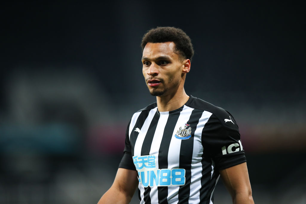 Jacob Kai Murphy chơi ở vị trí tiền vệ chạy cánh phải cho câu lạc bộ Premier League Newcastle United. Jacob Kai Murphy chơi ở vị trí tiền vệ chạy cánh phải cho câu lạc bộ Premier League Newcastle United.