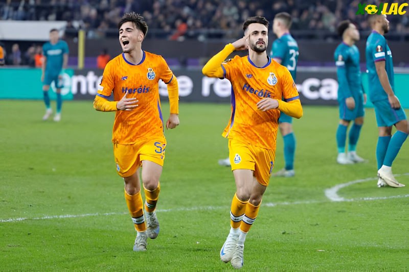 Porto sẽ đối đầu với Midtjylland tại lượt trận cuối vòng phân hạng Europa League Porto sẽ đối đầu với Midtjylland tại lượt trận cuối vòng phân hạng Europa League